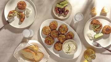 Οι γεύσεις της ταβέρνας: 10 εμβληματικές συνταγές γιατί πάντα θα επιστρέφουμε σ’ αυτές