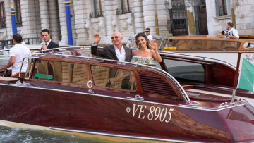 «Μέσα» στο δείπνο των Τζεφ Μπέζος και Λόρεν Σάντσεζ: Το ιταλικό μενού, το ήσυχο κλίμα και το φιλί του ζευγαριού