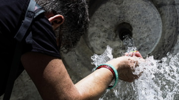 Ένας εργαζόμενος νεκρός από τον καύσωνα στην Ιταλία - Πάνω από 35 βαθμούς σε δεκάδες πόλεις

