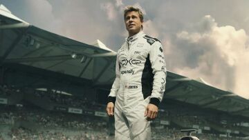 Η ταινία «F1» με πρωταγωνιστή τον Μπραντ Πιτ στην κορυφή του box office - Ρεκόρ για την Apple
