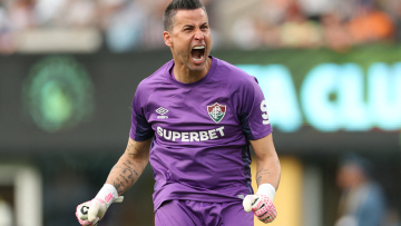 Ο 45χρονος Φάμπιο, τερματοφύλακας της Φλουμινένσε συνεχίζει να σπάει ρεκόρ