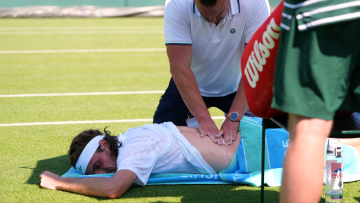 Τσιτσιπάς: Οι 12 μήνες της ελεύθερης πτώσης του -  Οι αλλαγές προπονητών, οι οδυνηρές ήττες και η πιθανή απόσυρση