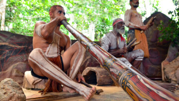 «Οι Ευρωπαίοι τους αφάνισαν»: Οι Αβορίγινες ήταν θύματα γενοκτονίας στην Αυστραλία, σύμφωνα με έκθεση