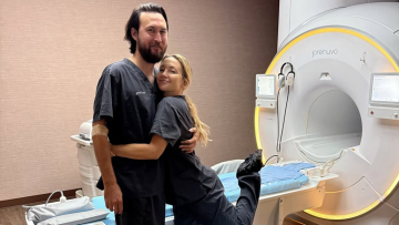 Η Κέιτ Χάντσον και ο αρραβωνιαστικός της έκαναν ακριβή ιατρική εξέταση πρόληψης και προκάλεσαν αντιδράσεις - «Η υγεία είναι δικαίωμα, όχι προνόμιο» της έγραψαν