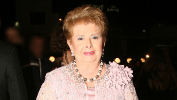 Βέφα Αλεξιάδου: Σε παζάρι στον Ελαιώνα βρέθηκαν να πωλούνται προσωπικά αντικείμενά της