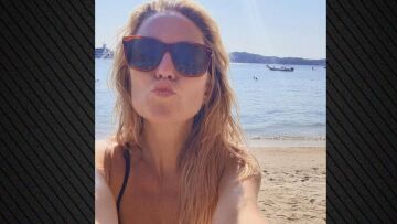 «Σε αγαπάμε Ελλάδα» γράφει η Κέιτ Χάντσον - Δείτε φωτογραφίες από τις διακοπές της
