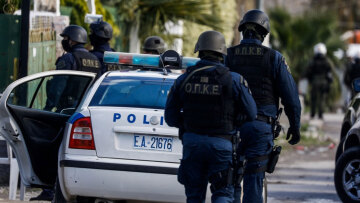 Θεσσαλονίκη: Έφοδος της ΕΛΑΣ σε σύνδεσμο του Άρη στη περιοχή Χαριλάου