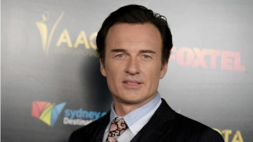 Πέθανε σε ηλικία 56 ετών ο ηθοποιός του Nip/Tuck Τζούλιαν ΜακΜάχον