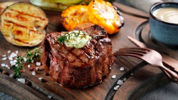 Rib eye, ταλιάτα, μπριζόλα, φιλέτο – 16 συνταγές με τα αγαπημένα μας κομμάτια και κοπές από μοσχάρι