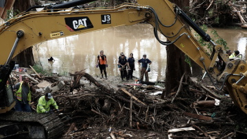 Τραγωδία δίχως τέλος στο Τέξας: Τουλάχιστον 95 νεκροί από τις πλημμύρες