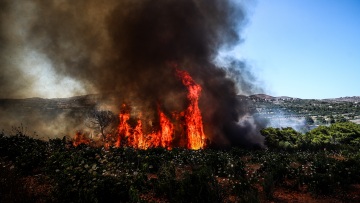 Meteo: Αυτές είναι οι περιοχές με τις ευνοϊκότερες συνθήκες για εκδήλωση φωτιάς μέχρι τον Σεπτέμβριο - Δείτε χάρτες