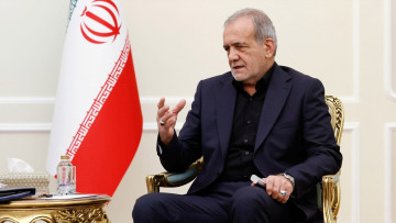 Ιράν: Ο Πεζεσκιάν καλεί ξανά τον Διεθνή Οργανισμό Ατομικής Ενέργειας για συνεργασία στο ζήτημα των πυρηνικών