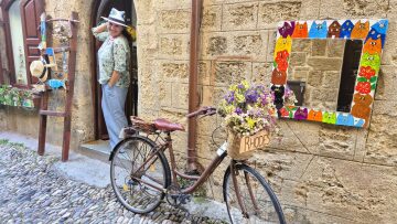 Δύο ταλαντούχες χειροτέχνισσες στη Ρόδο υπηρετούν την τέχνη του artisanal με τον πιο καλαίσθητο τρόπο
