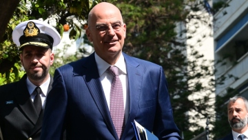 Δένδιας: Με στίχους του Σεφέρη το μήνυμα για την 51η επέτειο της τουρκικής εισβολής στην Κύπρο