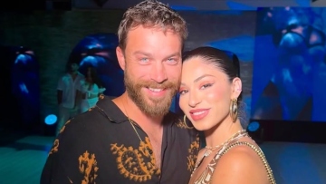 Ο Στέφανος Μιχαήλ παντρεύεται με τη Νάταλι Κάτερ - Το χιουμοριστικό βίντεο με το οποίο το ανακοίνωσαν 