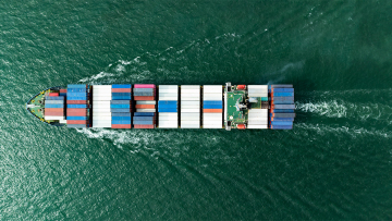 Ε.Ε: Ετοιμάζει αντίμετρα με δασμούς 30% σε αμερικανικά προϊόντα αξίας 100 δισ. ευρώ