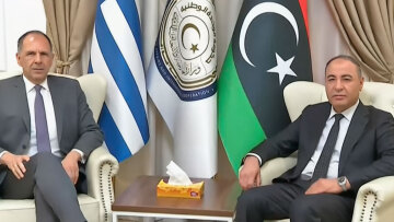 Σε εξέλιξη η επίσκεψη Γεραπετρίτη στην Τρίπολη - Δεν υπάρχουν προβλήματα που δεν μπορούν να λυθούν μέσω διαλόγου, είπε στους Λίβυους