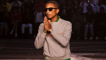 Ο Φαρέλ Γουίλιαμς τιμήθηκε με τον τίτλο του Ιππότη της Λεγεώνας της Τιμής
