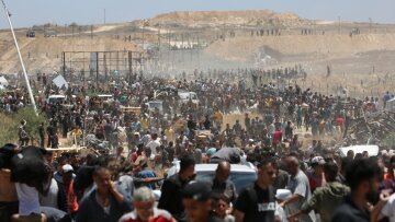 Γάζα: Τουλάχιστον 20 Παλαιστίνιοι σκοτώθηκαν σε ποδοπάτημα σε σημείο διανομής ανθρωπιστικής βοήθειας