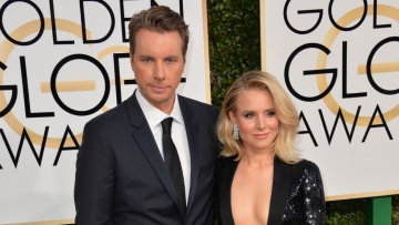 Κρίστεν Μπελ: Ο Νταξ Σέπαρντ γιόρτασε την πρώτη υποψηφιότητά της για Emmy δημοσιεύοντας μια γυμνή φωτογραφία της