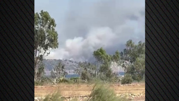 Καλύτερη η εικόνα από τη φωτιά στη Λακωνία: Απεγκλωβίστηκαν 4 άτομα από σκάφος του λιμενικού στο Παλαιόκαστρο - Δείτε βίντεο