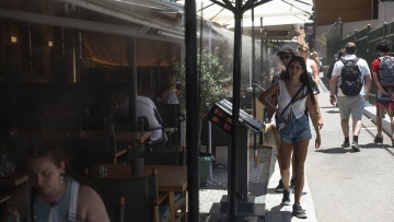 Καιρός: Ο καύσωνας που έρχεται θα είναι αφόρητος και το βράδυ - Μεσάνυχτα στην Αθήνα με 35άρια