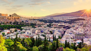 Τράπεζα της Ελλάδος:  Στο κόκκινο η επιβάρυνση από τη στέγη στην Ελλάδα - Μέχρι και ο μισός μισθός κατευθύνεται σε δαπάνες στέγασης
