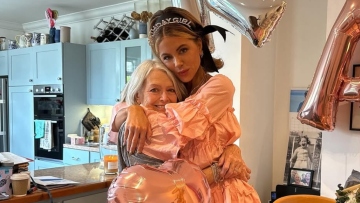 Η Κέιτ Μπέκινσεϊλ ανακοίνωσε τον θάνατο της μητέρας της - «Πέθανε στην αγκαλιά μου»