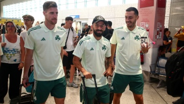 Παναθηναϊκός: Με χαμόγελα η αναχώρηση για το κρίσιμο ματς με την Ρέιντζερς - Δείτε φωτογραφίες
