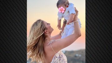 Η Φωτεινή Πετρογιάννη βάφτισε τον γιο της - Η φωτογραφία που δημοσίευσε μετά το μυστήριο