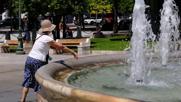 Καύσωνας: Τριπλασιάστηκαν οι θάνατοι που σχετίζονται με τη ζέστη στην Ευρώπη