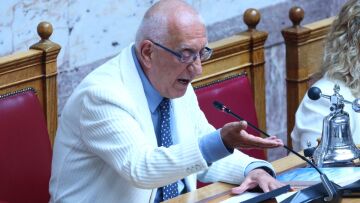 Ο Κακλαμάνης παραπέμπει την Κωνσταντοπούλου στην Επιτροπή Δεοντολογίας