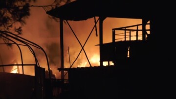 Φωτιά σε εργοστάσιο ανακύκλωσης πλαστικών στη Μόρια της Λέσβου