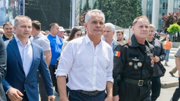 Βλαντιμίρ Πλαχοτνιούκ: Είχε καταχραστεί το 12% του ΑΕΠ της Μολδαβίας - Μαζί του ήταν ένας πυγμάχος και η Μις Μολδαβία