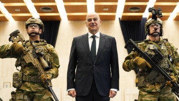 Έρχονται αλλαγές στις Ένοπλες Δυνάμεις: Αυξάνονται οι κατοικίες στους μόνιμους και οι «μισθοί» των φαντάρων