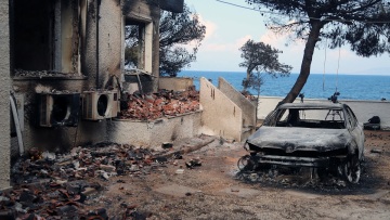 Επέτειος Μάτι: «Τα παιδιά είχαν γουρλώσει τα ματάκια τους, τους είπα πως είναι παιχνίδι επιβίωσης»
