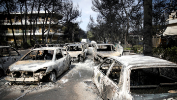 Μάτι: Επτά χρόνια από την τραγωδία - Η πύρινη λαίλαπα με τους 104 νεκρούς και οι μαρτυρίες που συγκλονίζουν