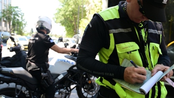 Ένας χρόνος «Μηδενική ανοχή στη μη χρήση κράνους», σχεδόν 975.000 έλεγχοι και 95.603 παραβάσεις
