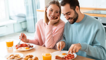 Φάτε άφοβα 2 αυγά την ημέρα υπό έναν όρο – Δείτε ποιον
