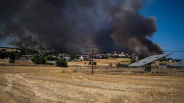 Κοντεύει να φτάσει στην Αφρική ο καπνός από τη φωτιά στα Κύθηρα, δείτε βίντεο από δορυφόρο