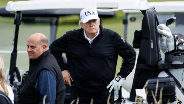 Ο Τραμπ το βιολί του ενόψει του ραντεβού με την φον ντερ Λάιεν: Οι μετανάστες και οι... ανεμογεννήτριες καταστρέφουν την Ευρώπη