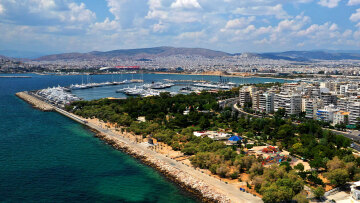 Ψάχνουν σε λιμάνια και πλοία την απάντηση στον γρίφο με το νεκρό κοριτσάκι στο Παλαιό Φάληρο - Τι εξετάζουν οι Αρχές