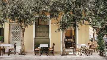 Ταβέρνα του Οικονόμου: Ένα διαχρονικό στέκι στα Άνω Πετράλωνα