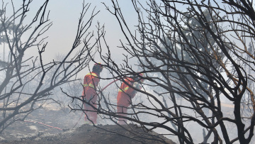 Πώς ξεκίνησε η φωτιά στους πρόποδες του Υμηττού - Ξέσπασαν δύο εστίες, η πυρκαγιά έσβησε μέσα σε 20 λεπτά