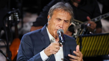 Γιώργος Νταλάρας: Χωρίς την Άννα θα ήμουν σχεδόν ένα τίποτα, ήμουν ένα χαμίνι του δρόμου