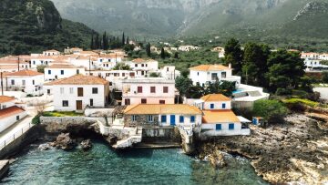 4 low profile παραθαλάσσιοι προορισμοί στην Πελοπόννησο