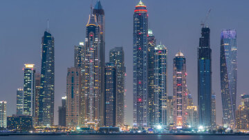 Ισχυρές καταιγίδες απειλούν το Ντουμπάι: Η αστυνομία καλεί τους κατοίκους να αποφεύγουν τις μετακινήσεις, δείτε βίντεο