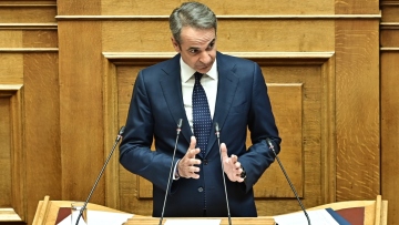 Μητσοτάκης σε Βελόπουλο: Απίστευτες σαχλαμάρες να συνδέονται οι πυρκαγιές με τις ανεμογεννήτριες 