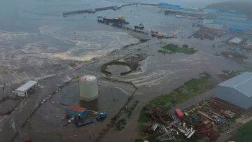 Εξερράγη το ηφαίστειο Κλιουτσέφσκοϊ από τον σεισμό των 8,8 Ρίχτερ στη Ρωσία: Το τσουνάμι έφτασε στις ακτές των ΗΠΑ - Live όλες τις εξελίξεις