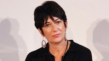 Γκισλέιν Μάξγουελ: Μεταφέρθηκε σε πιο «χαλαρή» φυλακή στο Τέξας – Οι δικηγόροι της πιέζουν τον Τραμπ να της δώσει χάρη